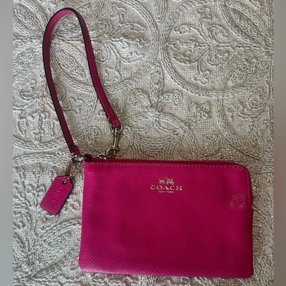 Hot Pink Fuschia Coach Wristlet Coin Purse Card holder Zipper Zip Bag Mini